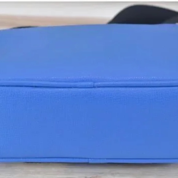 Karl Lagerfeld Paris Maybelle Camera Crossbody Bag Purse with Dust Bag - Picture 8 of 8